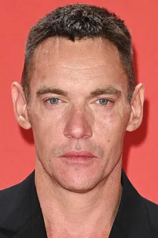 Jonathan Rhys Meyers photo