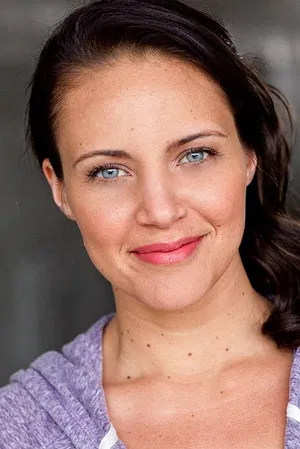 Miracle Laurie photo