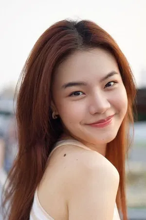 Thipsuwan Mahasuwannachai photo