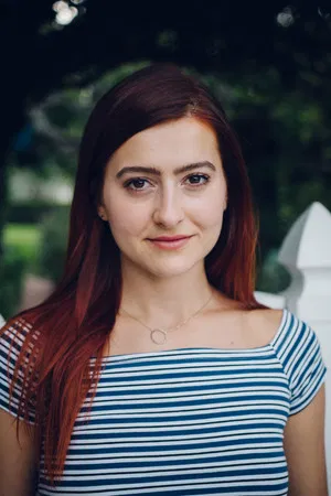 Olivia Castanho photo