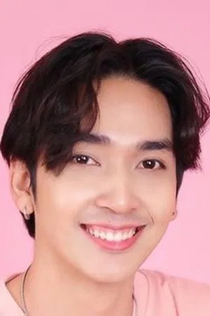 Chan Phuliwat Yananruenon photo