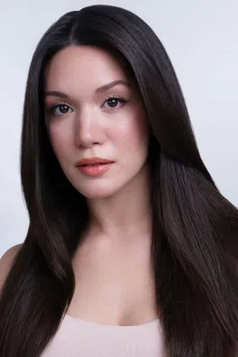 Hazal Subaşı photo