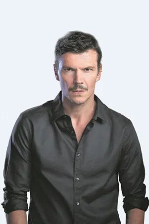 Ioannis Papazisis photo