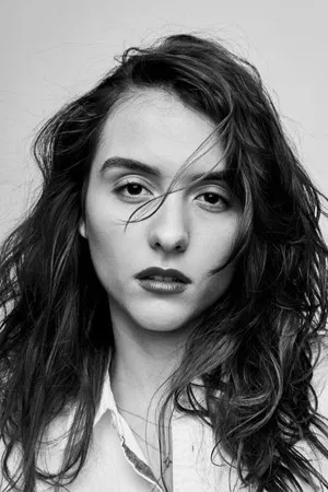 Quinn Shephard photo