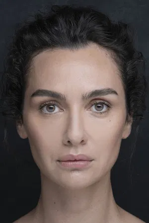 Birce Akalay photo
