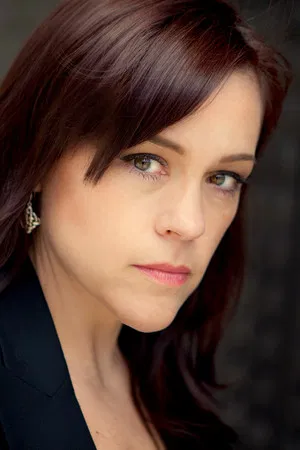 Christine Elise photo