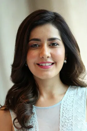 Raashii Khanna photo