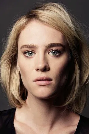 Mackenzie Davis photo