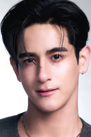 Phachara Thanakulwuttiporn photo