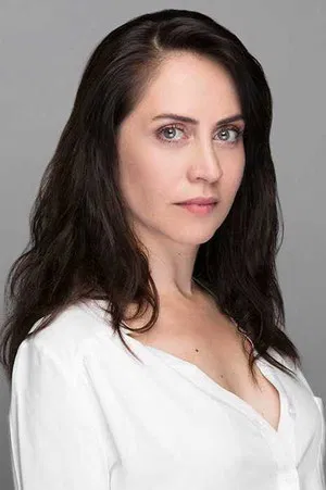 Selen Öztürk photo