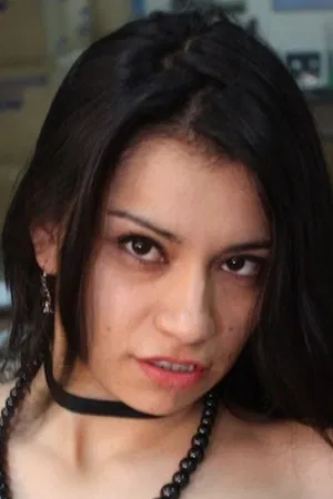 Monica Velasquez photo