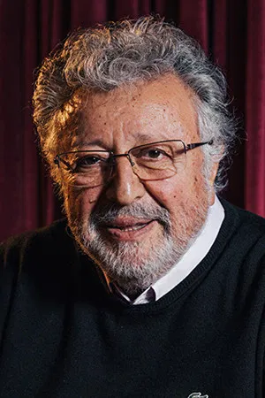 Metin Akpınar photo