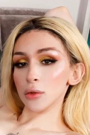 Angelina Please photo