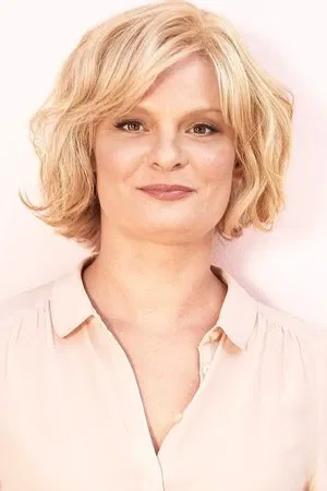 Martha Plimpton photo
