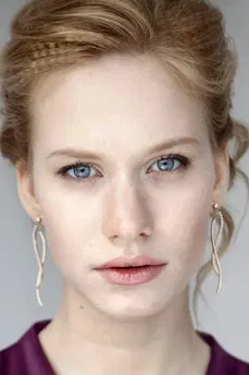 Mariya Stolyarova photo