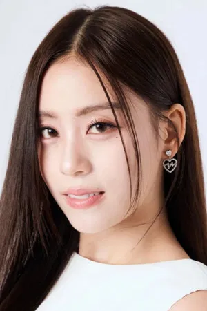 Natticha Chantaravareelrkha photo