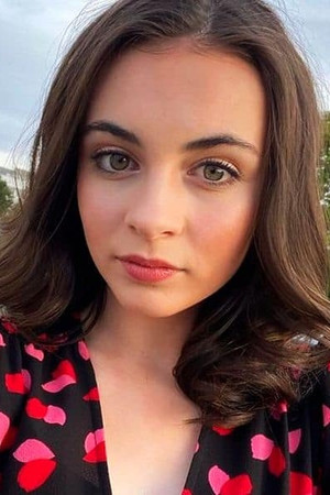 Lara McDonnell photo