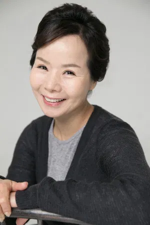 Jeong Ae-hwa photo