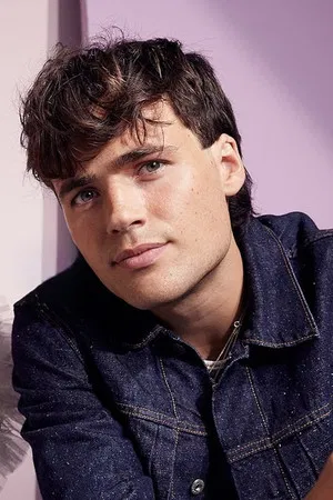 Jamie Flatters photo