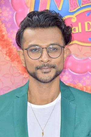 Utkarsh Ambudkar photo
