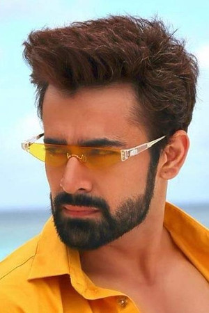 Pearl V Puri photo