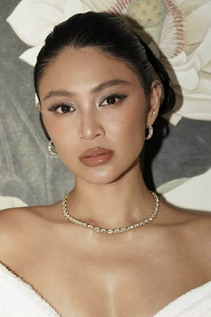 Nadine Lustre photo