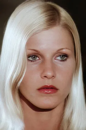 Caroline Laurence photo