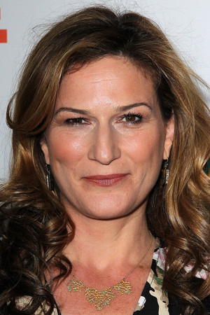 Ana Gasteyer photo
