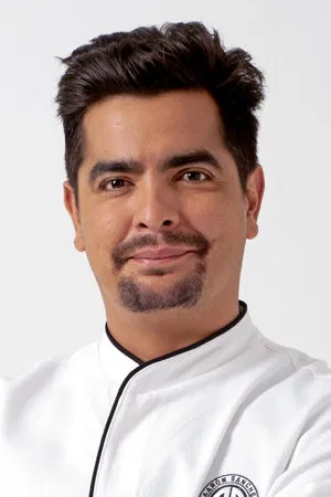 Aarón Sánchez photo