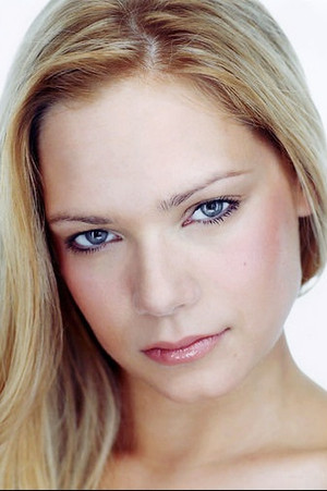 Caitlin Mehner photo