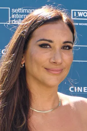 Evi Kalogiropoulou photo