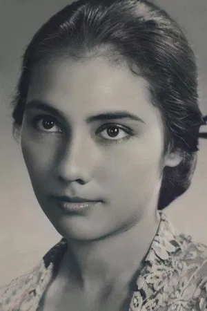 Indriati Iskak photo