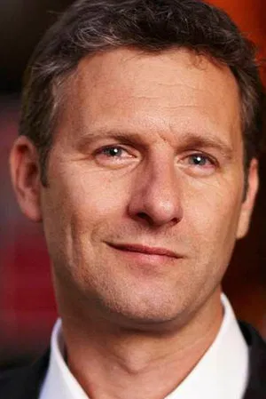 Adam Hills photo