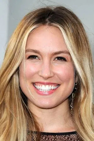 Sarah Carter photo