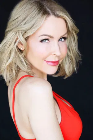 Madeleine Wade photo