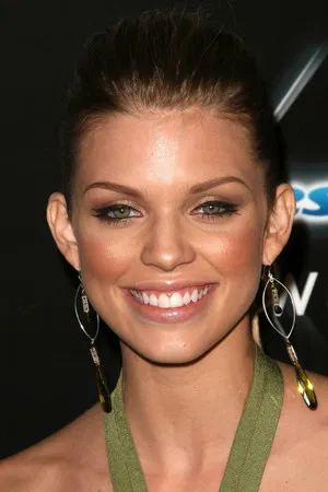 AnnaLynne McCord photo