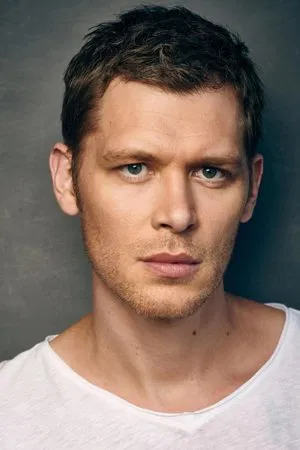 Joseph Morgan photo