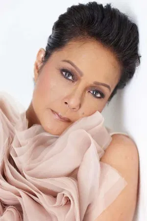 Nora Aunor photo