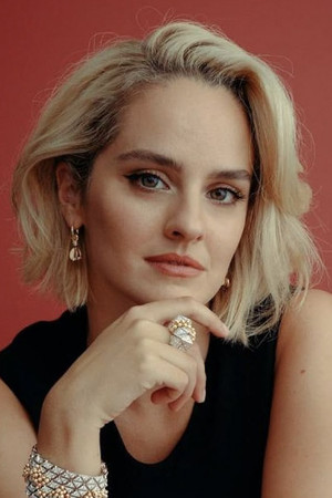 Noémie Merlant photo