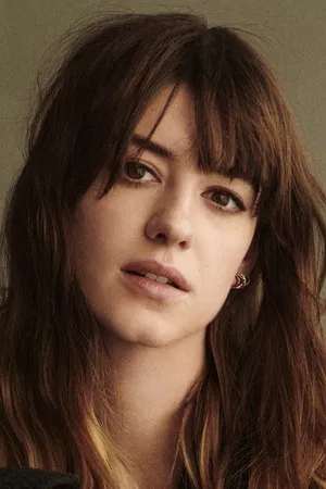 Daisy Edgar-Jones photo