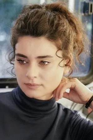 Yagmur Sahbazova photo