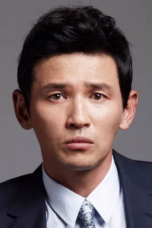 Hwang Jung-min photo