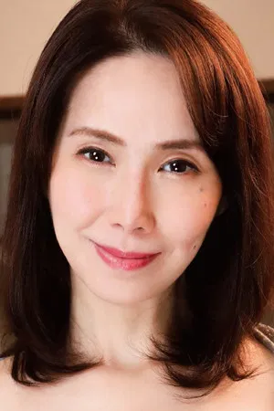 Juri Yamaguchi photo