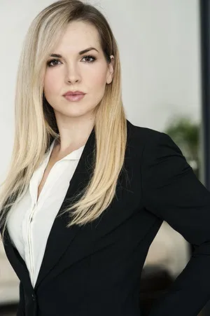 Briana Buckmaster photo