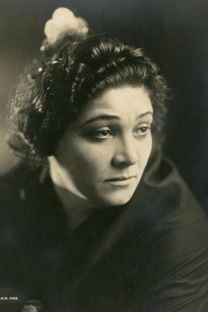 Vera Gordon photo