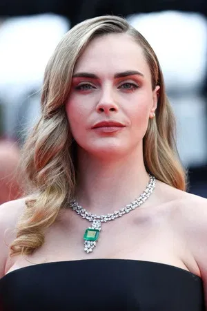 Cara Delevingne photo