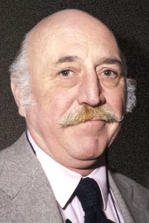 Lionel Jeffries photo