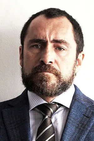 Demián Bichir photo