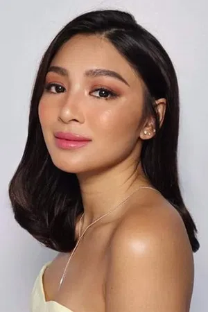 Nadine Lustre photo