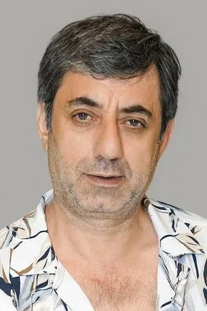 Nazmi Kırık photo